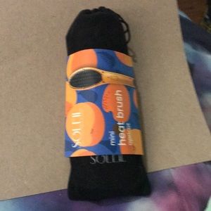 Soleil Hair Tools Mini Heat Brush New/Never used